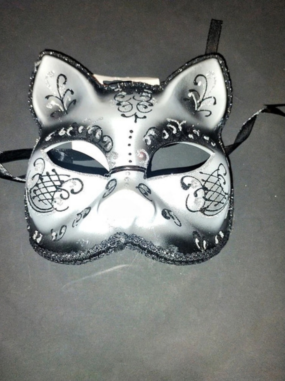 Hanes Venetian Mask in White & Black NWT